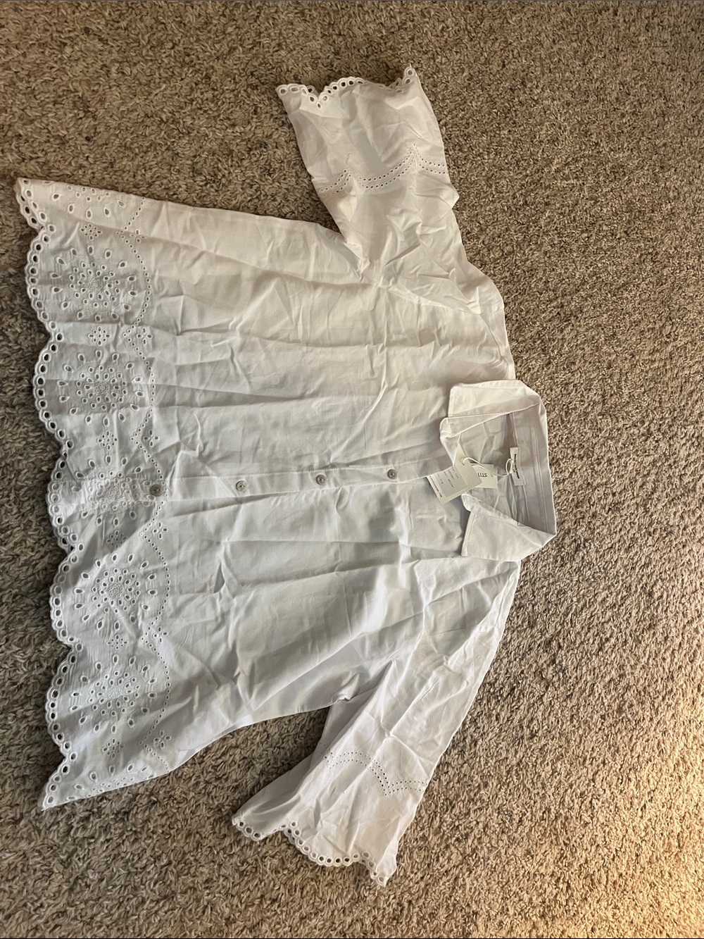 beachlunchlounge White Button-Down Shirt